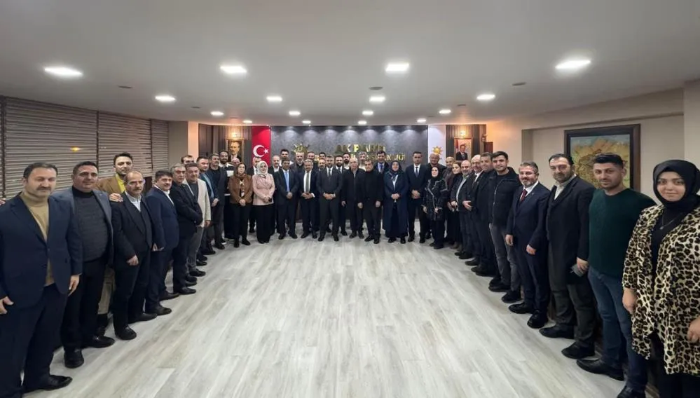  AK Parti’de görev dağılımı yapıldı