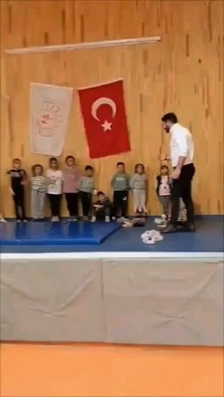 Aşkale Gençlik Merkezi, Gençlere Cimnastik Kursları Sunuyor