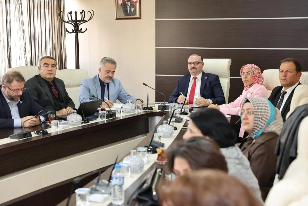 Atatürk Üniversitesinde 2025-2026 akademik yılı birim değerlendirme toplantıları başladı