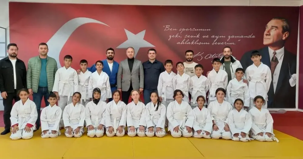 Çakmur’dan ailelere ve sporculara teşekkür
