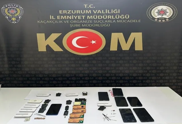 Sınava düzenekle girmeye çalışan 5 şahıs yakalandı