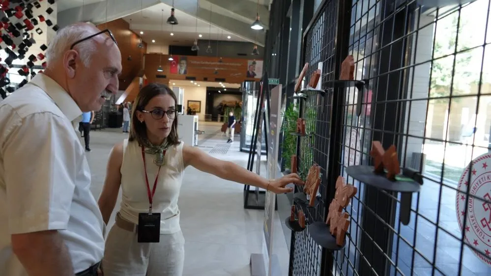 Karaz’ın Koçları seramik baskıda buluştu